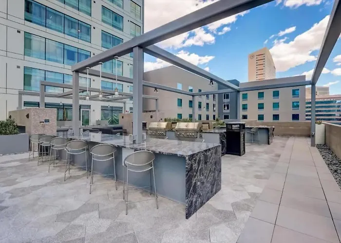 Apartment Boulevard Highrise Stu Sky Pool Parking Gym 22 Phoenix