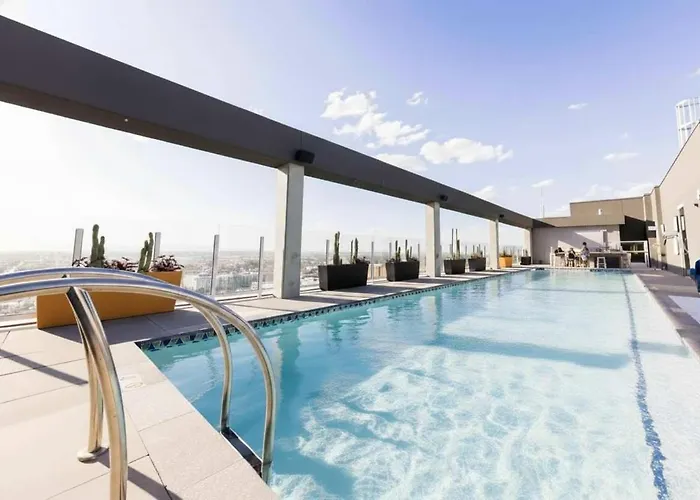 Boulevard Highrise Stu Sky Pool Parking Gym 22 * Phoenix